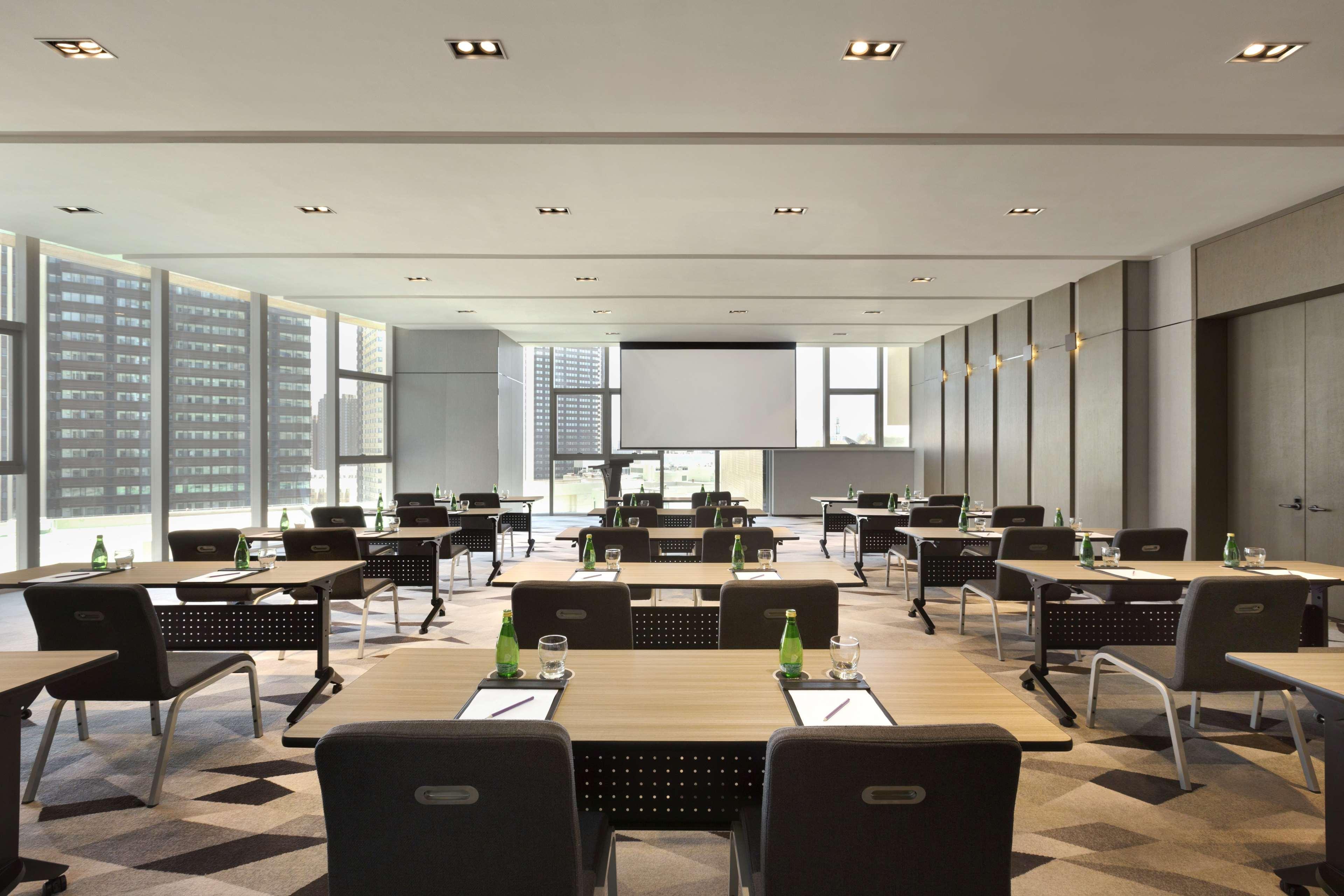 Отель Hyatt House Yinchuan Yuecaicheng Экстерьер фото