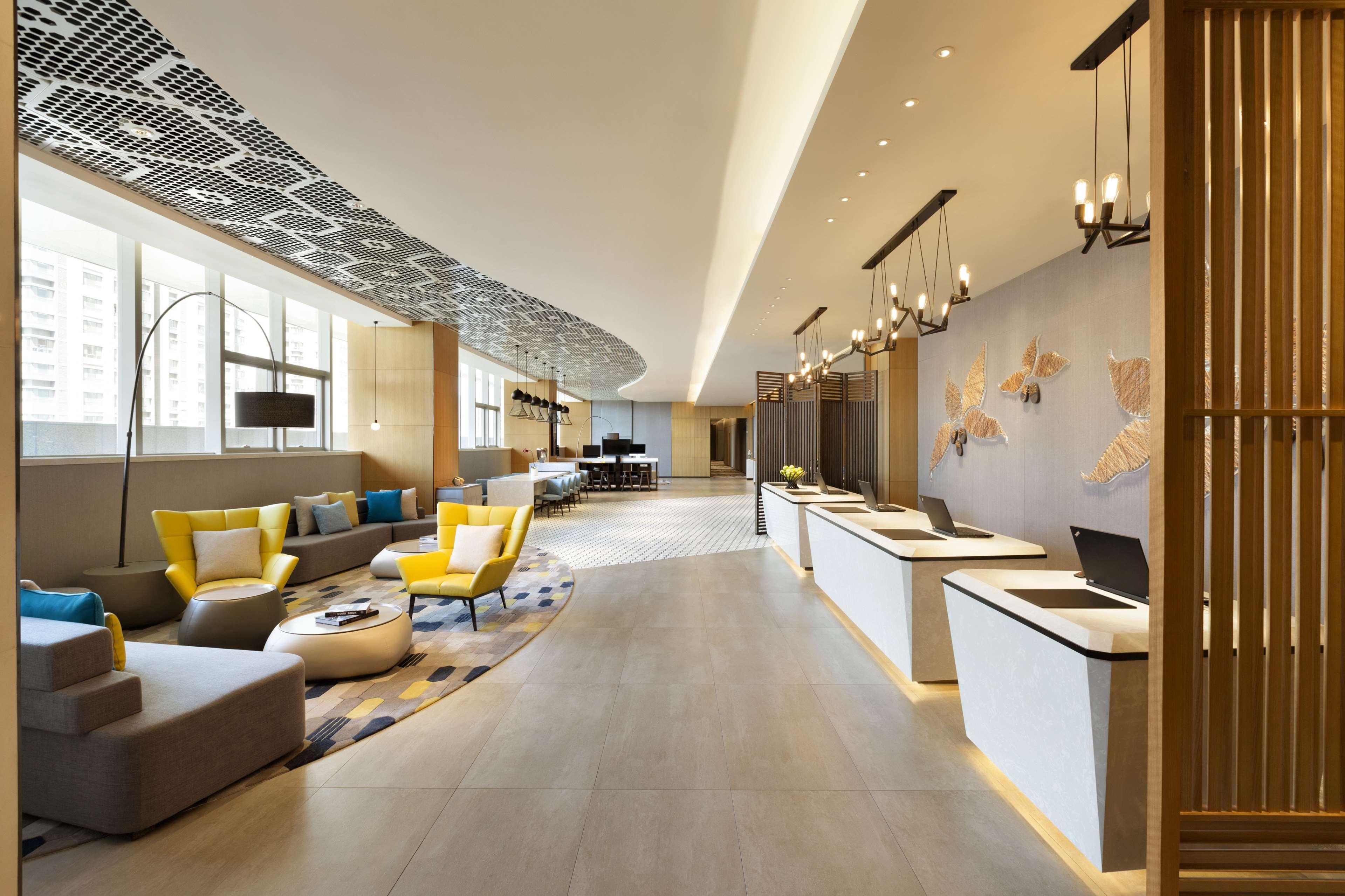 Отель Hyatt House Yinchuan Yuecaicheng Экстерьер фото