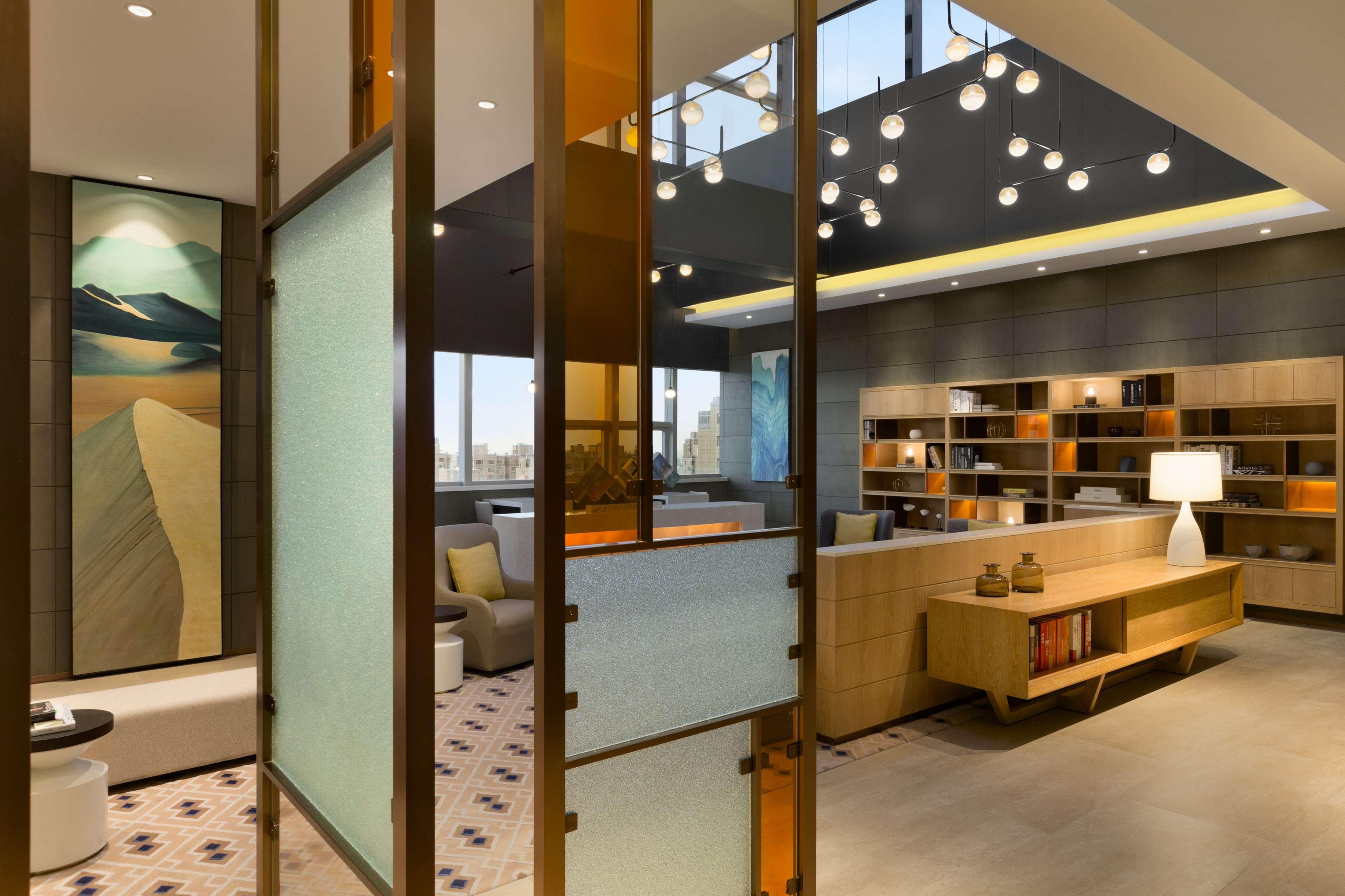 Отель Hyatt House Yinchuan Yuecaicheng Экстерьер фото